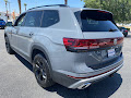 2025 Volkswagen Atlas 2.0T Peak Edition SE