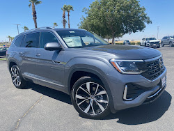 2025 Volkswagen Atlas 2.0T SEL Premium R-Line