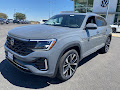 2025 Volkswagen Atlas Cross Sport 2.0T SEL Premium R-Line